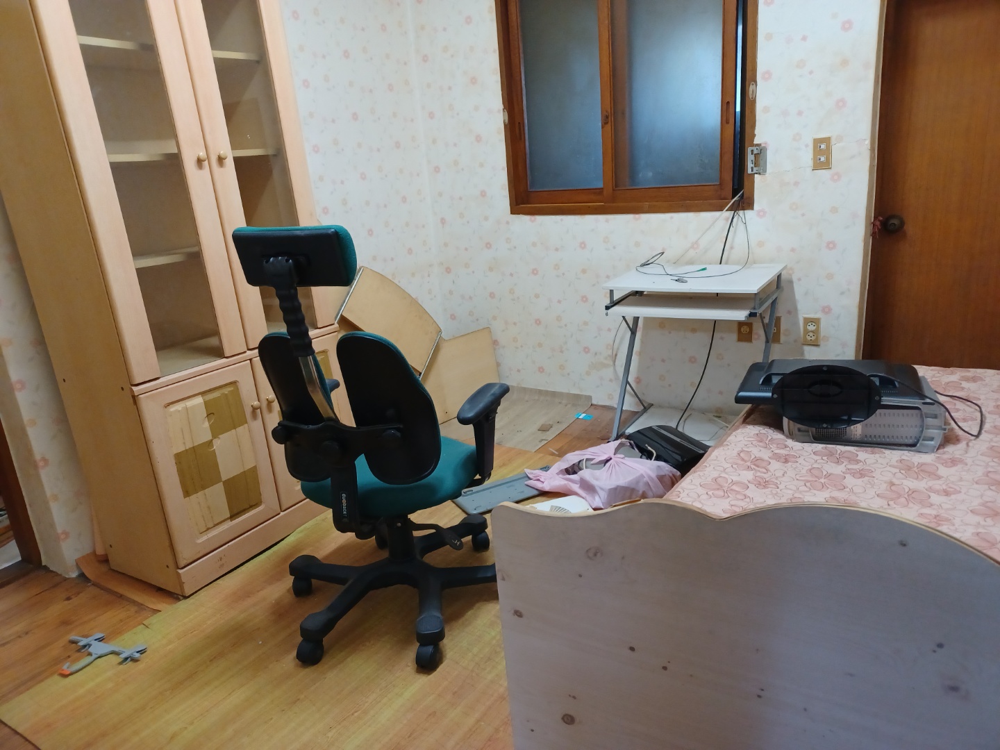 2950055133_SR139APb_cfdf2d7977b1e7bd379a5697557fd63344e1b669.jpg 이미지크게보기