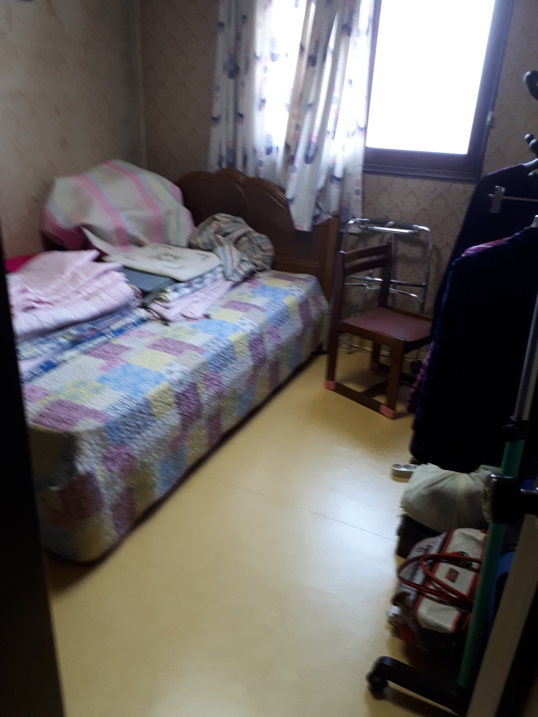2950055133_jtniwZNm_8a8d2a25642aed98d3bf6bdf8ee249baf9e343f2.jpg 이미지크게보기